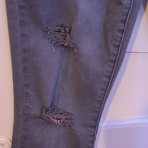 Pacsun Grey Ripped Jean - Picture 5 of 5